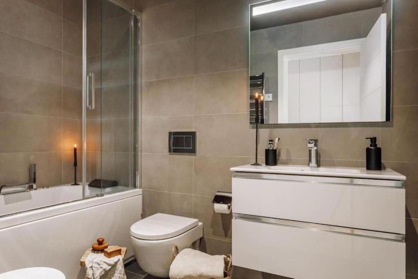Apartment Lega - 2 Bedroom In Passeig De Gracia